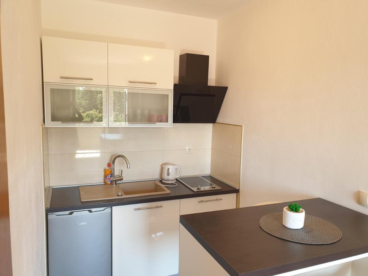 Apartmani Goga Starigrad Paklenica Exterior photo